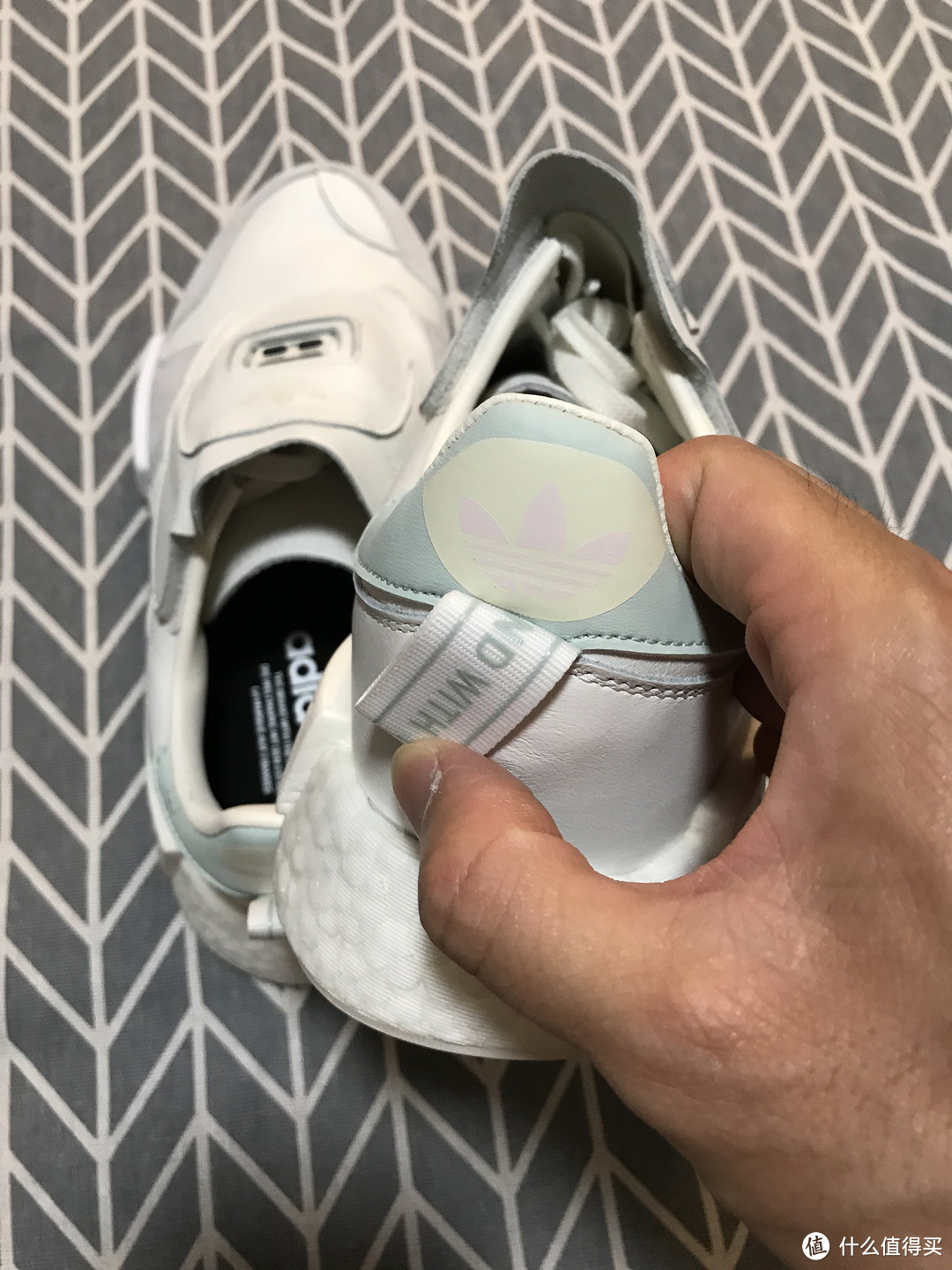 adidas 三叶草 MICROPACER x R1经典鞋