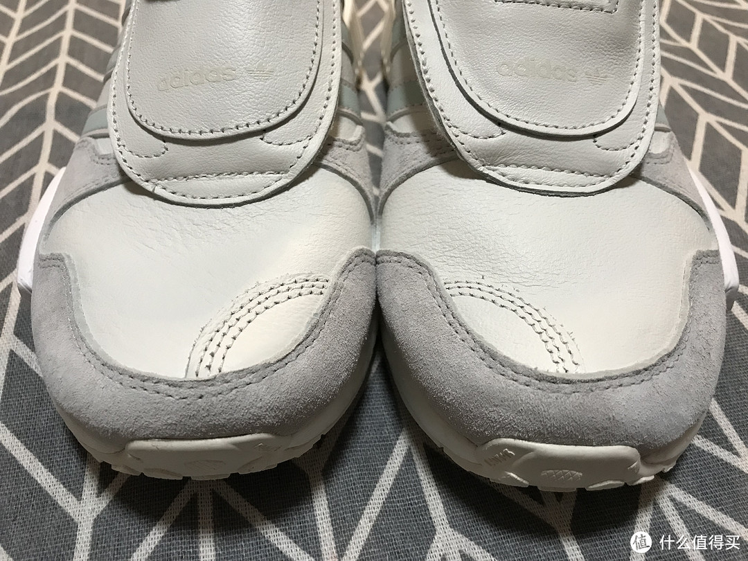 adidas 三叶草 MICROPACER x R1经典鞋
