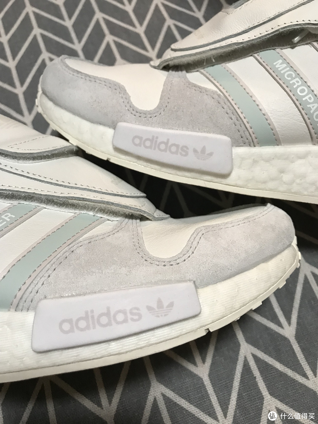 adidas 三叶草 MICROPACER x R1经典鞋