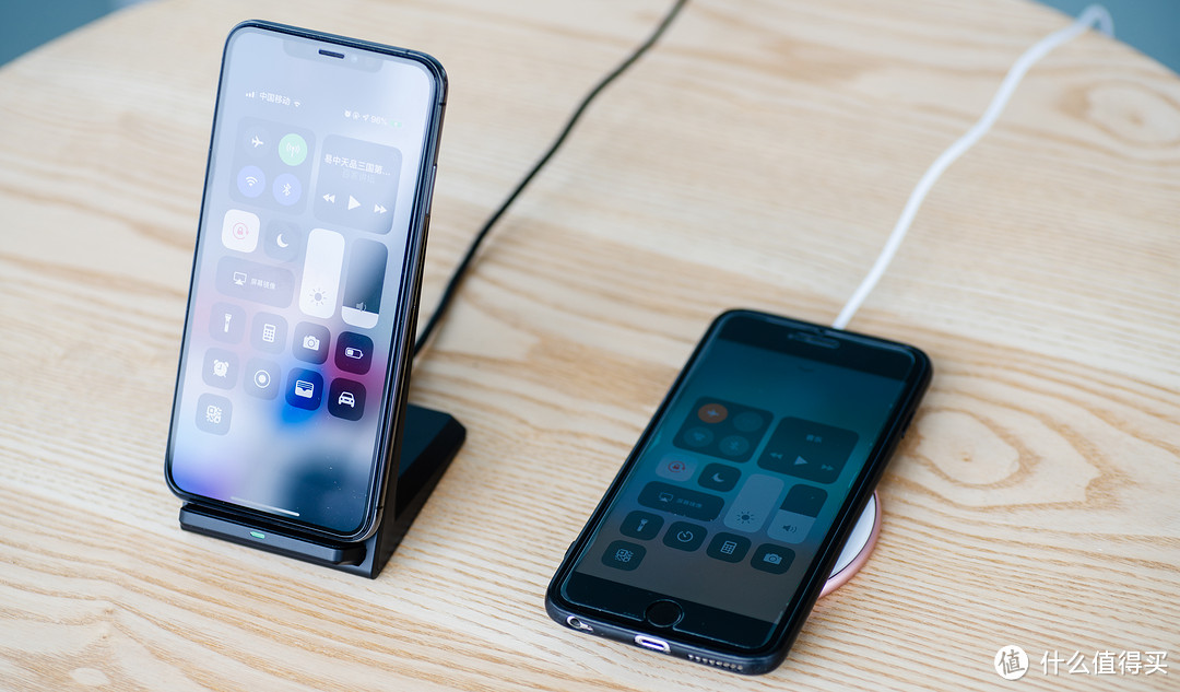 这一年iPhone 充电二三事之:我的佛性无线充电记录(紫米、南孚)