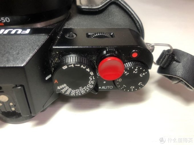 那一抹亮眼的红：富士微单相机快门按钮安装试用