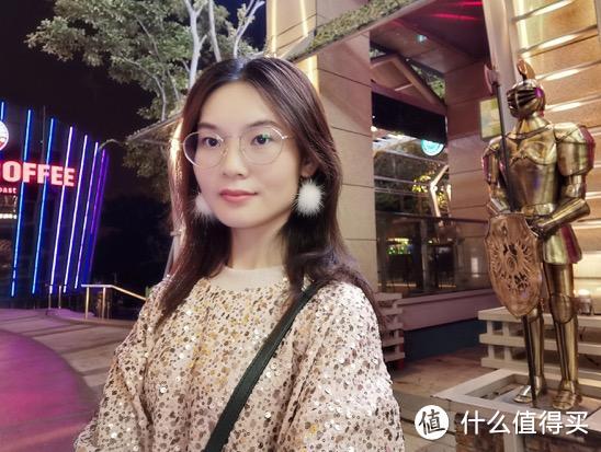 3200万夜景自拍+蝶羽纹理机身,自拍神器荣耀20S上手体验