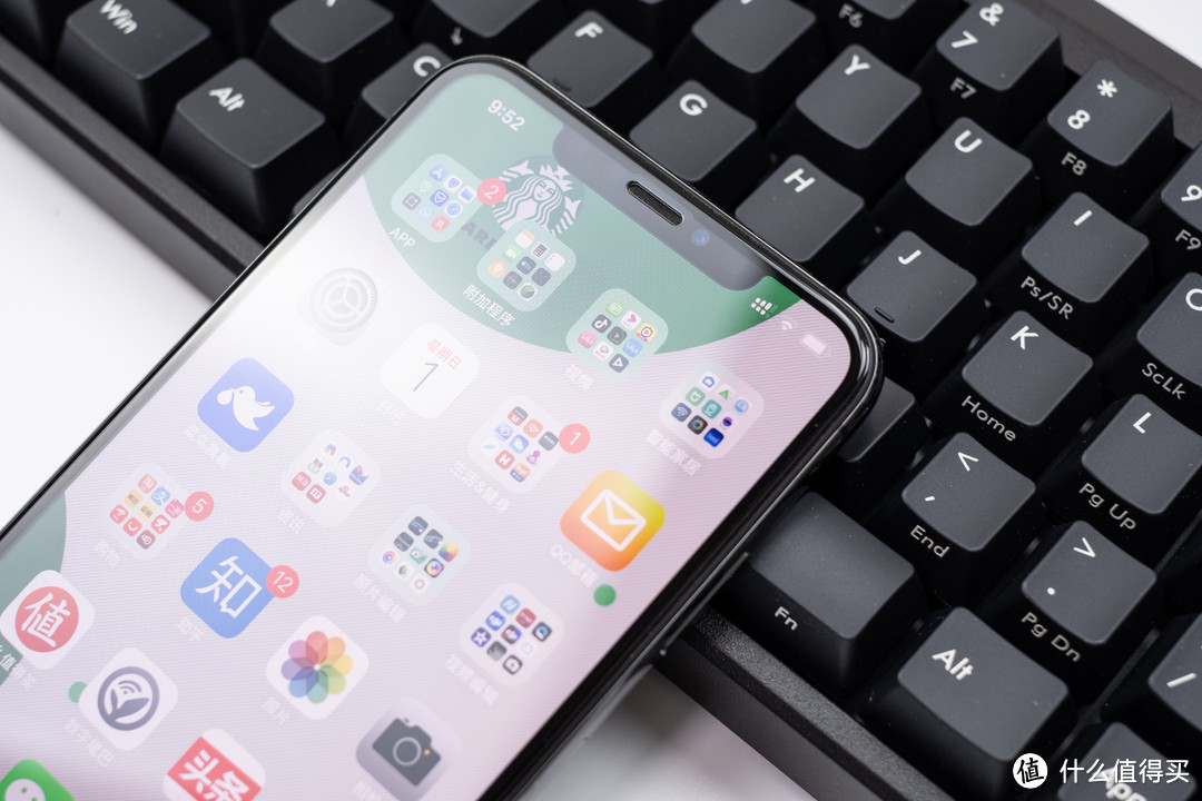 在iPhone 11准备到来时，爱机要怎么样去保护？我选择了它