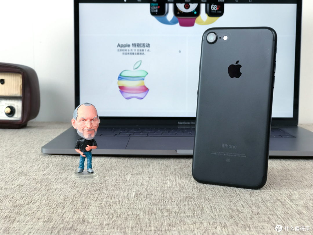 iPhone11外观竟然是歪头杀?十年苹果死磕粉讲述入手的每代iPhone故事