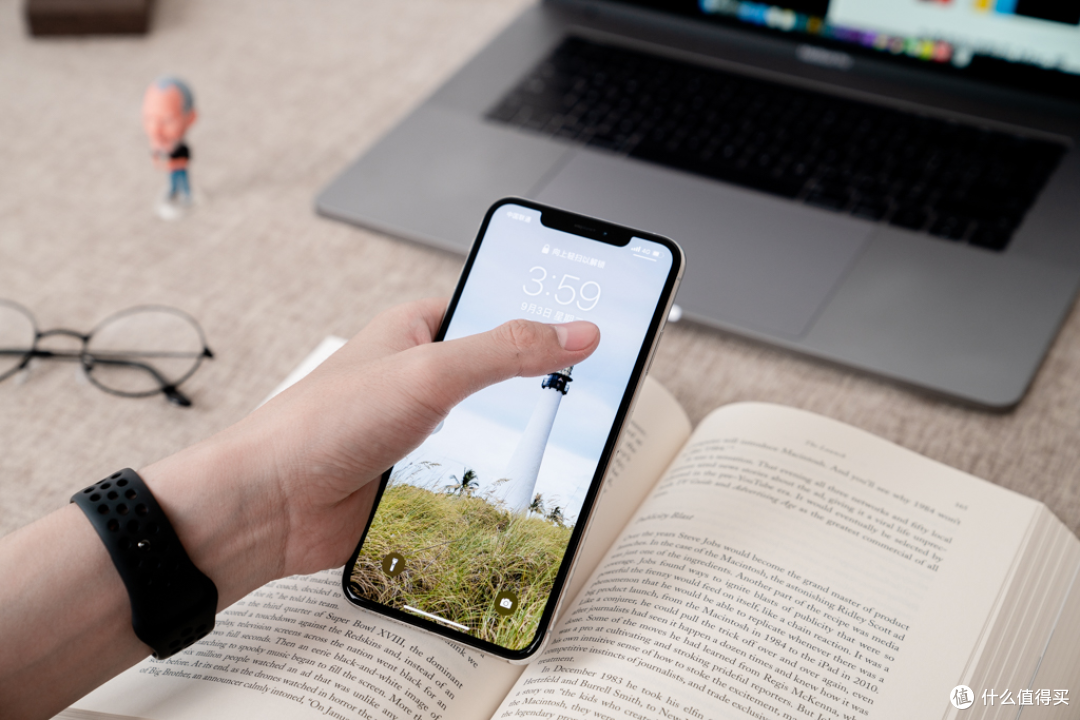 iPhone11外观竟然是歪头杀?十年苹果死磕粉讲述入手的每代iPhone故事