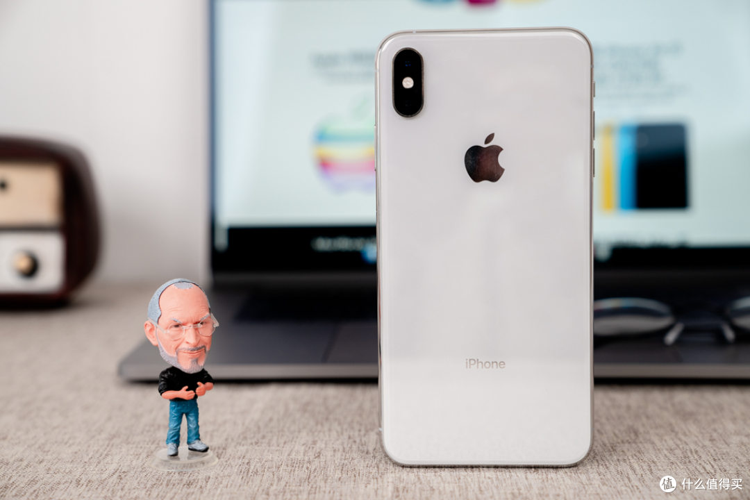 iPhone11外观竟然是歪头杀?十年苹果死磕粉讲述入手的每代iPhone故事
