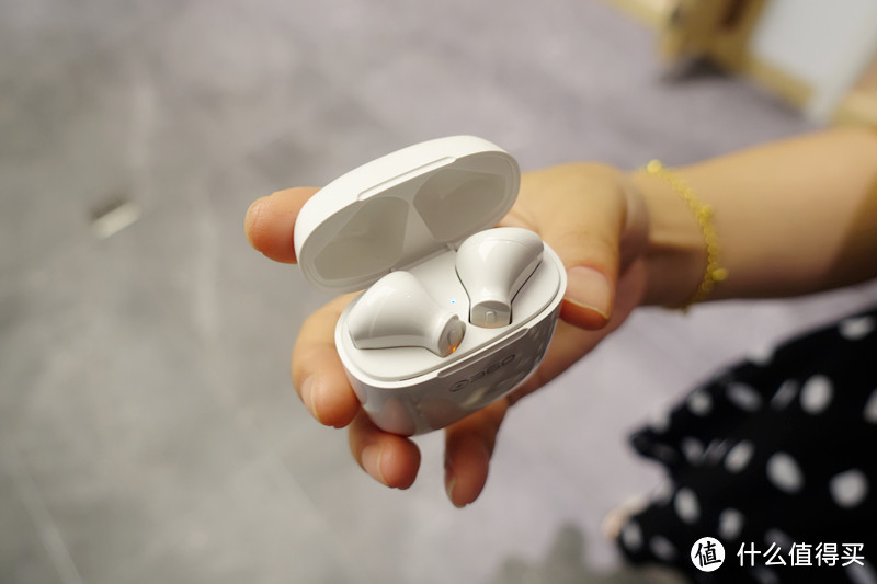 360首款真无线蓝牙耳机PlayBuds，是不是你所期待的呢