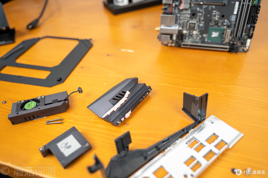 稳坐X570 ITX主板的头把交椅——技嘉X570 I AORUS Pro Wifi主板 拆解赏析