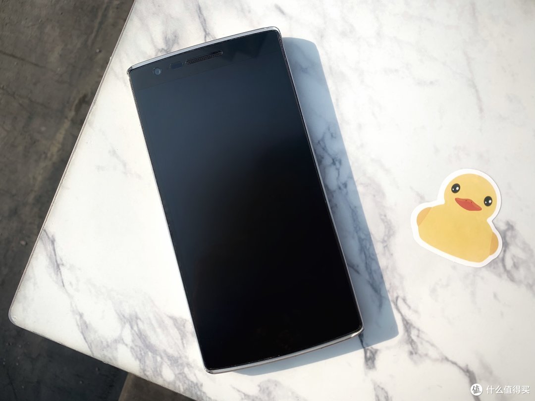 在全屏时代回看「悬浮屏」,搅局者OnePlus One