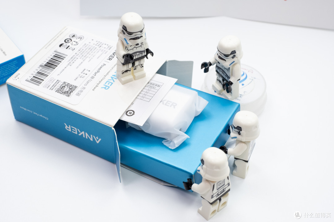 把苹果「五福一安」给抛弃了,换上一样大小的18W PD快充充电器:Anker PowerPort III Nano 体验分享