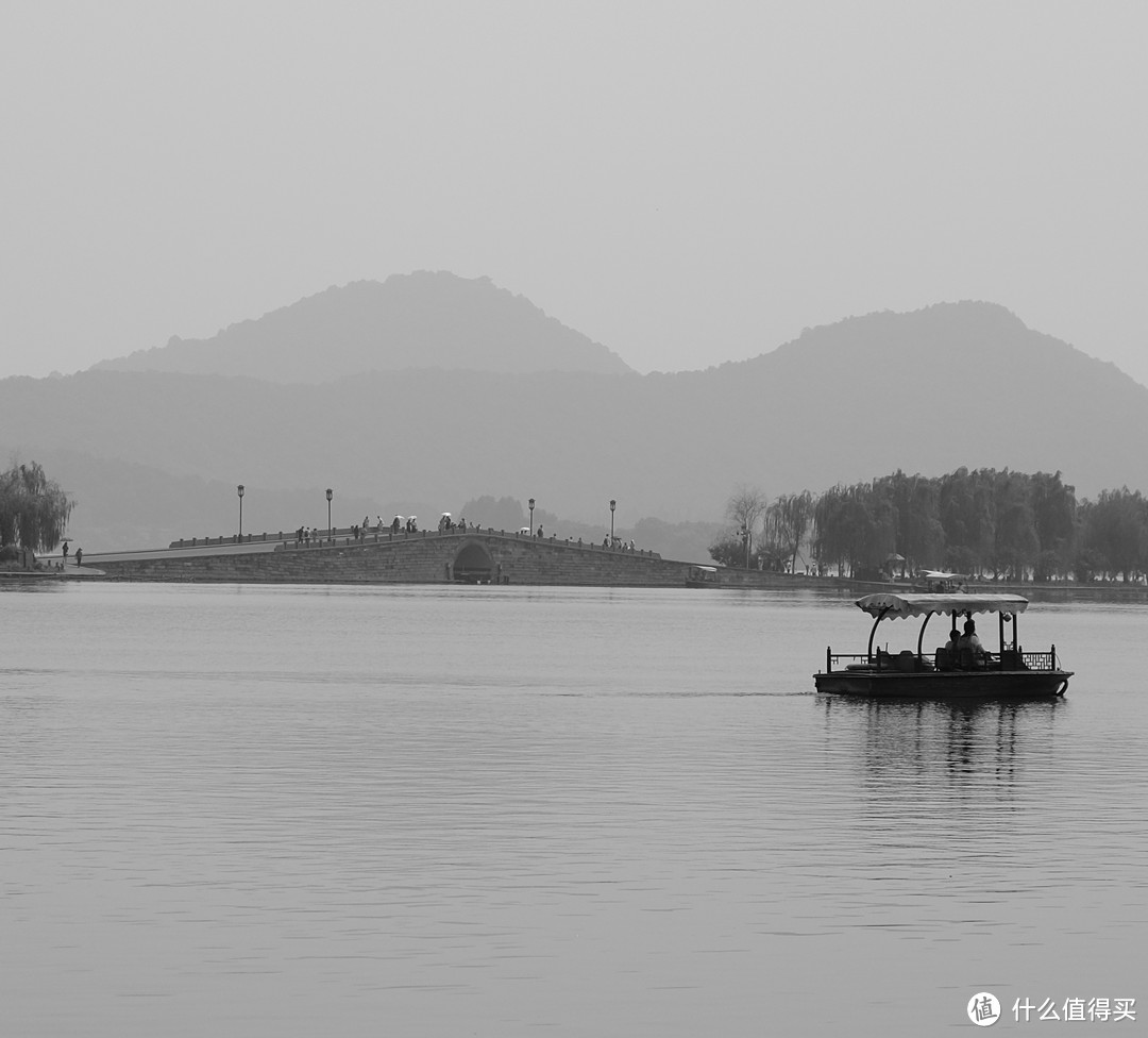 赏西湖美景：杭州断桥半日游记