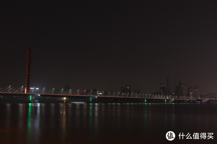 （曝光时间：10 光圈：F8 焦距：28mm ISO：100）