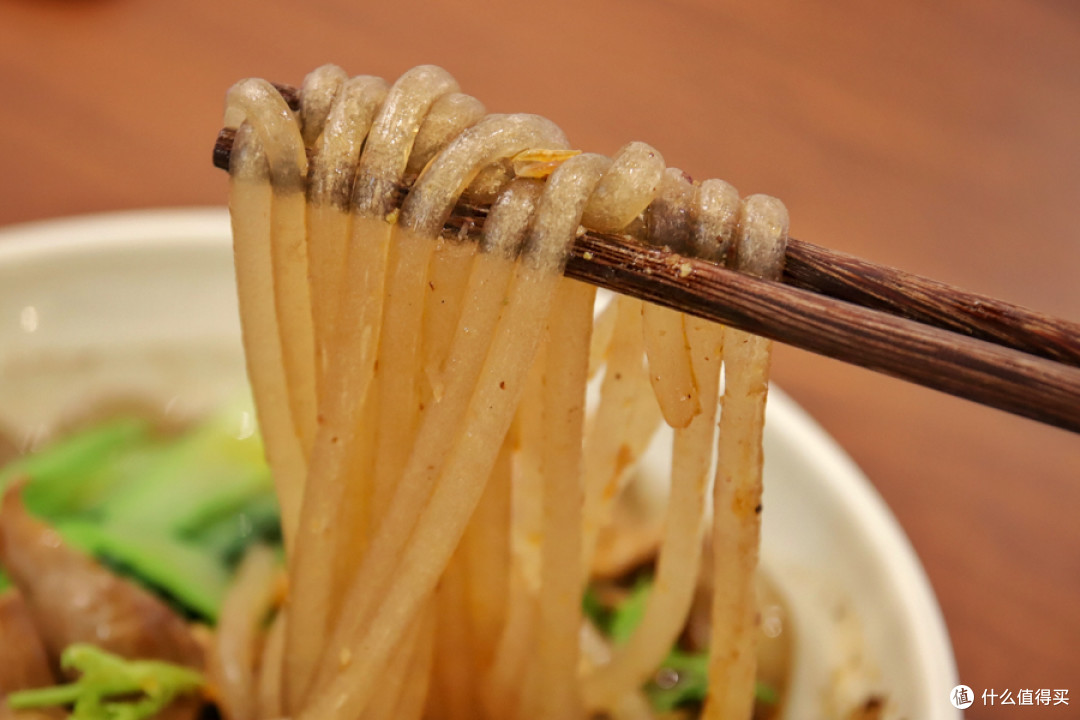号称“天下第一粉“的酸辣粉，在魔都有正宗的吗？