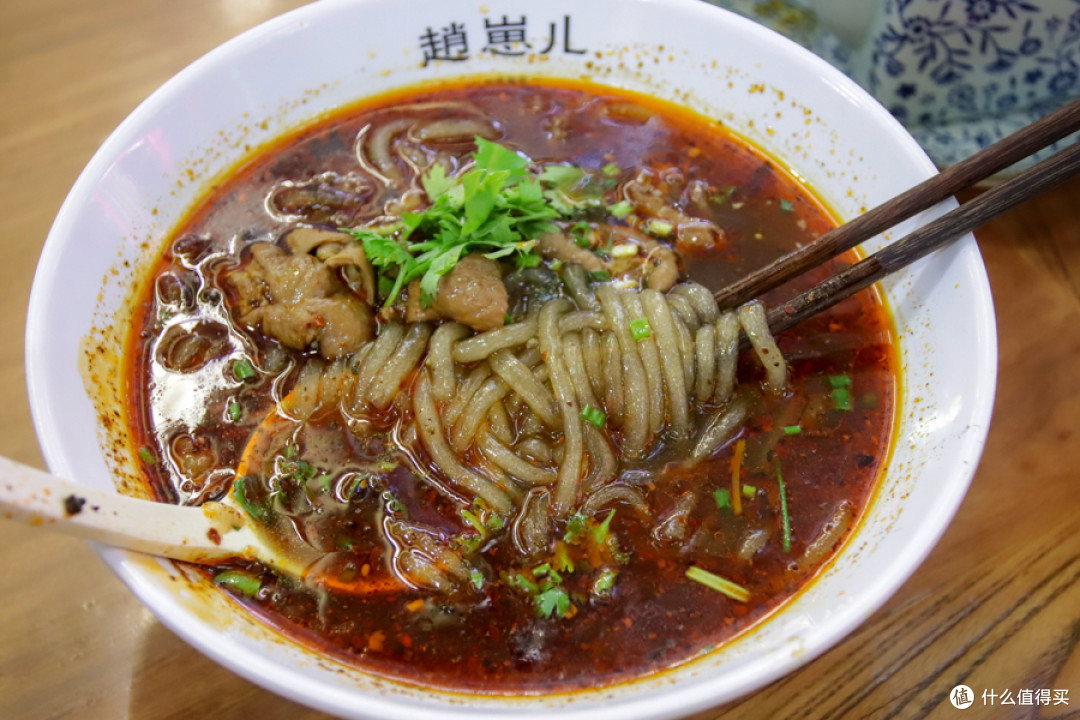 号称“天下第一粉“的酸辣粉，在魔都有正宗的吗？