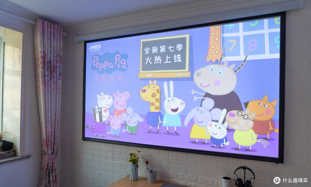 一根电源线就能搞定家庭影院,坚果J9智能投影仪打造超级影院教程!