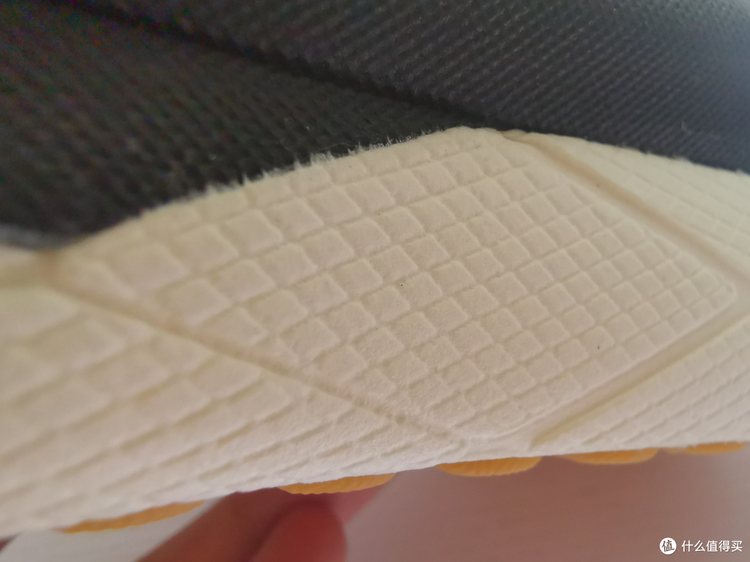 一双绝不该被忽视的*级跑鞋——Reebok 锐步 Floatride Run ULTK 开箱