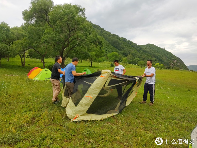 夏季自驾露营的高B格神器——黑鹿彩虹防虫天幕测评