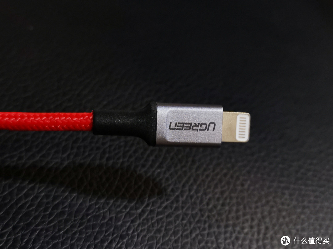 UGREEN 绿联 USB-C to Lightning 铝合金外壳 + 编织数据线 开箱简晒
