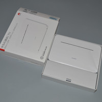 华为4G路由2 Pro路由器开盒图片(充电器|支架|网线)