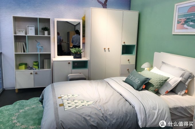 Furniture China 2019:怎么可以把家具设计的这么好看!(大量展会产品图片欣赏)