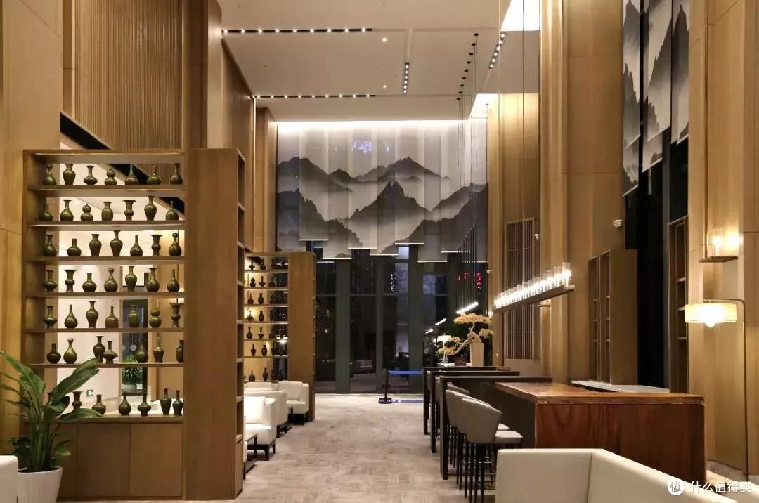 莫干山国际品牌首秀,雅高旗下重磅新分号!全落地窗房俯瞰半座城!