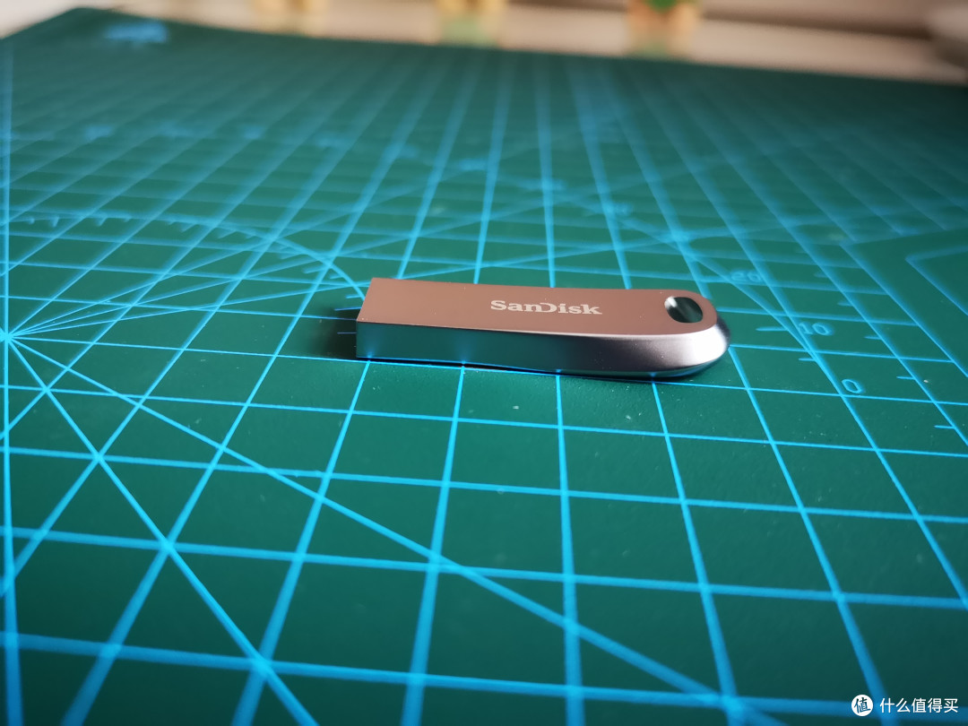 办公利器,快的飞起---SanDisk闪迪CZ74至尊高速酷奂USB 3.1闪存盘 金属U盘128G