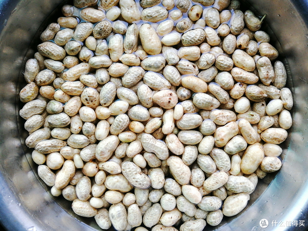 长生果来了,再水加盐再加它,粉糯好吃,风味独特