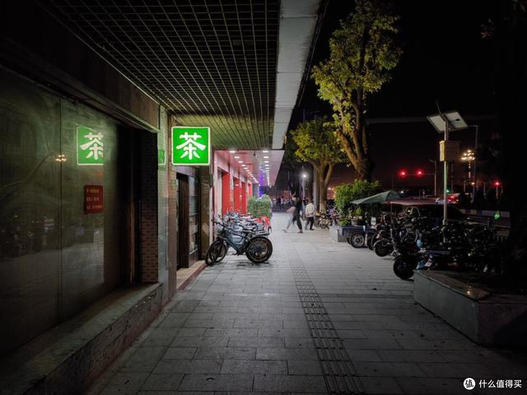 游机谈 | ROG游戏手机2上手:屏幕差点看跟谁比了,买来游戏我觉得还OK