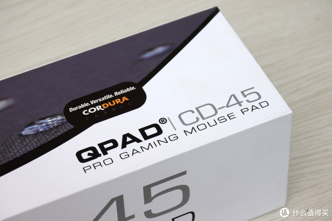 漂亮得不像实力派，QPAD  CD-45 GAL鼠标垫开箱