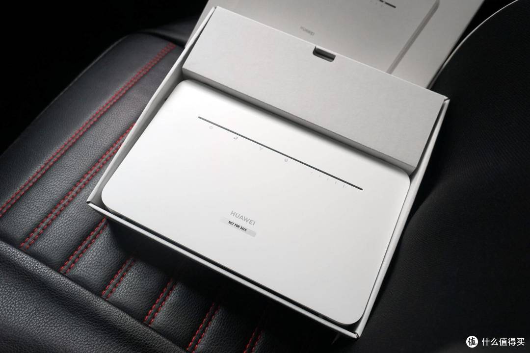 华为移动路由4G路由2 Pro,车载和家用不用网线轻松解决上网问题!