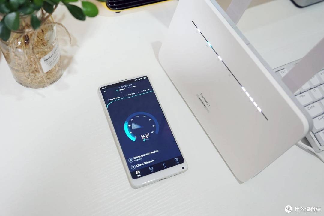 华为移动路由4G路由2 Pro,车载和家用不用网线轻松解决上网问题!