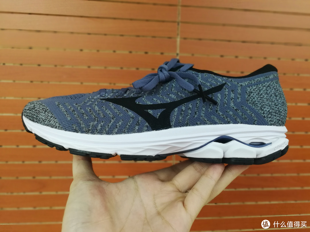 Rider 20的底子可以用三年——Mizuno 美津浓 Waveknit R2 跑鞋开箱