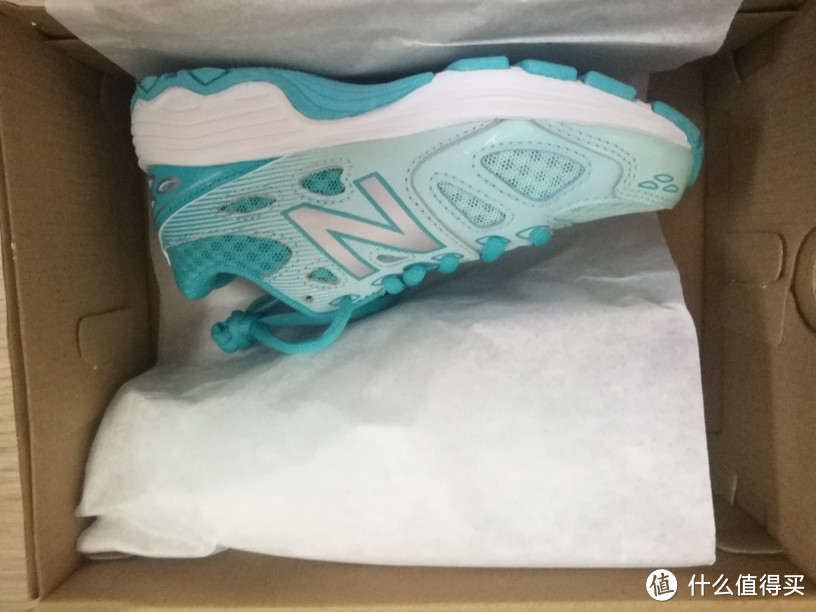 淘了一双NewBalance童鞋的开箱