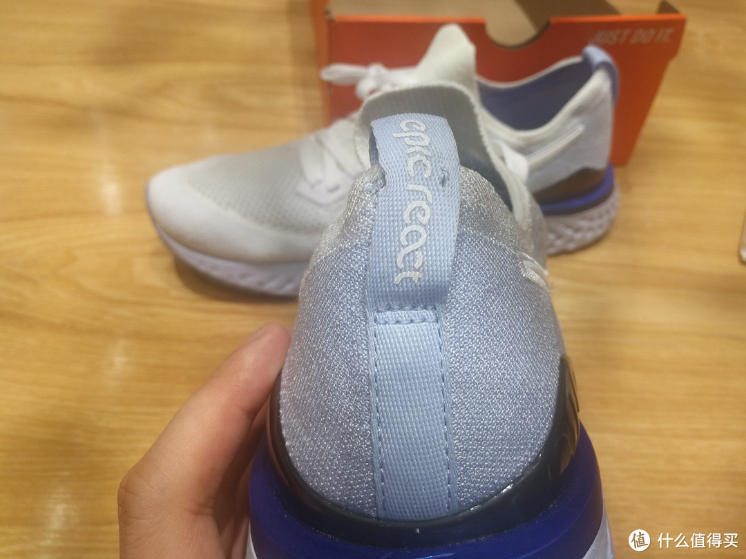 实体店也有好货——599元的Nike 耐克 Epic React Flyknit 2开箱