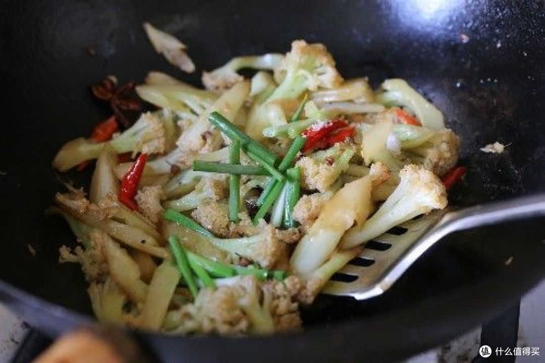 花菜怎么做好吃?只要加了孜然,味道绝了!