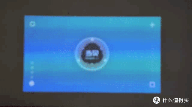 专为年轻人打造的巨幕家庭影院,当贝智能投影D1体验!