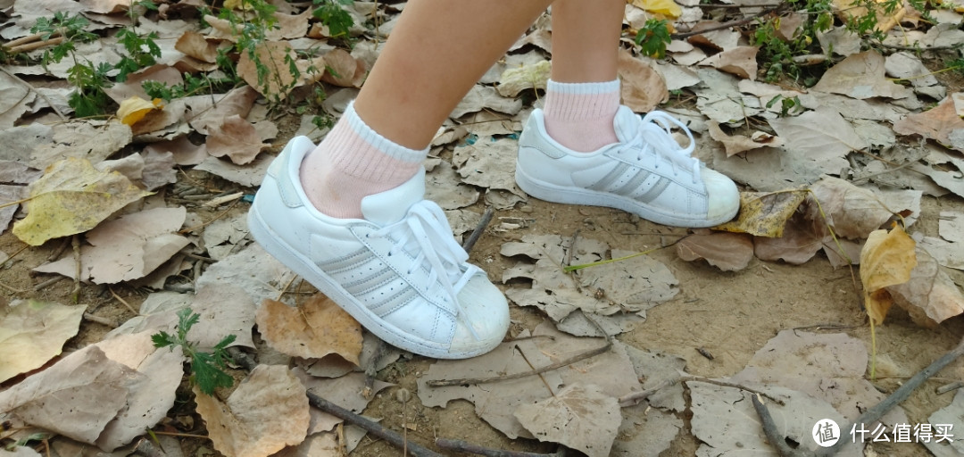 童鞋也时尚——Adidas kids SUPERSTAR C幻彩贝壳头
