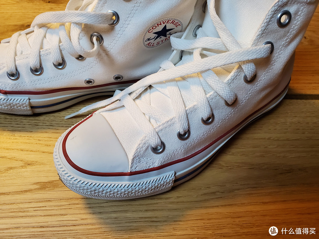 红白蓝配色的Converse All Star