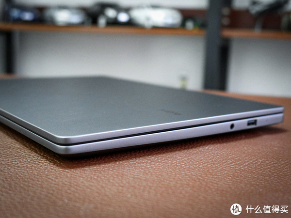 RedmiBook 14增强版机身厚17.95mm