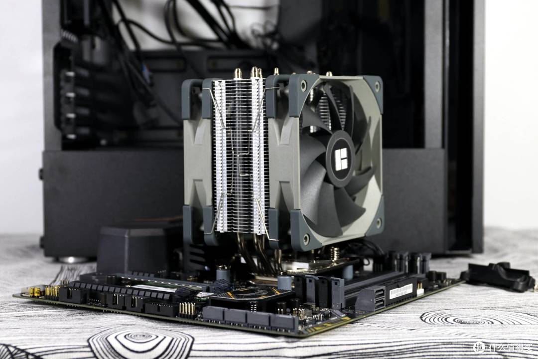 简约静音渲染助手,锐龙3代平台+酷冷Silencio S400 装机搭建