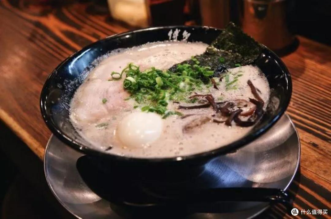 去日本不想人挤人,给你推荐个人少又能赏樱泡汤吃美食的好地方!