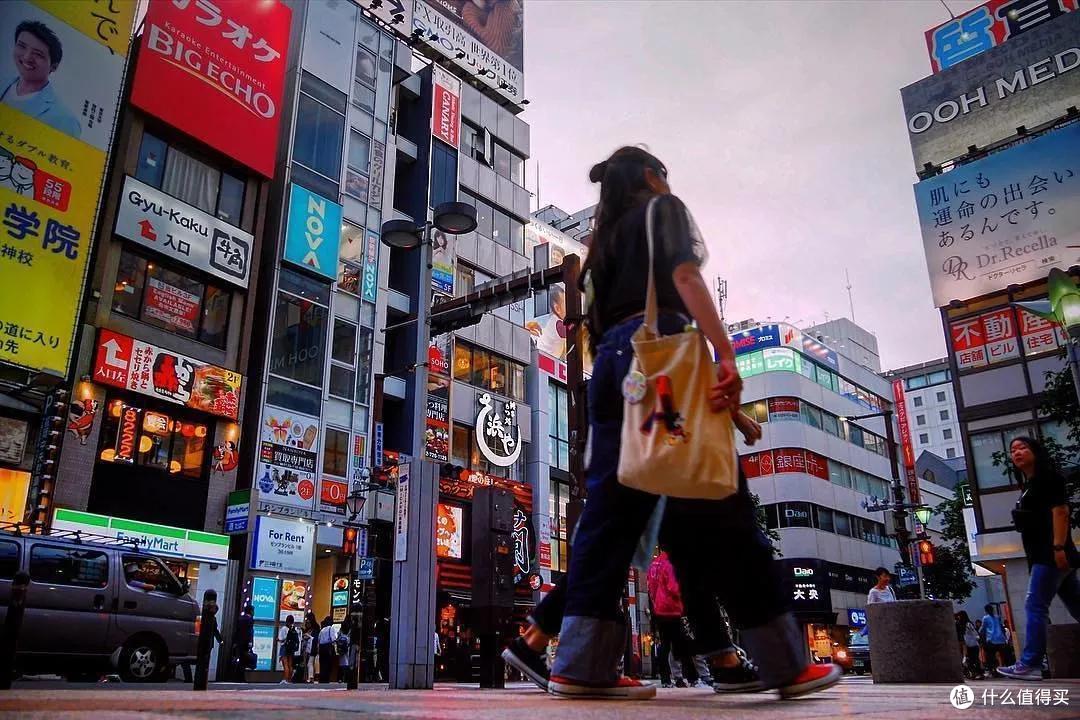 去日本不想人挤人,给你推荐个人少又能赏樱泡汤吃美食的好地方!