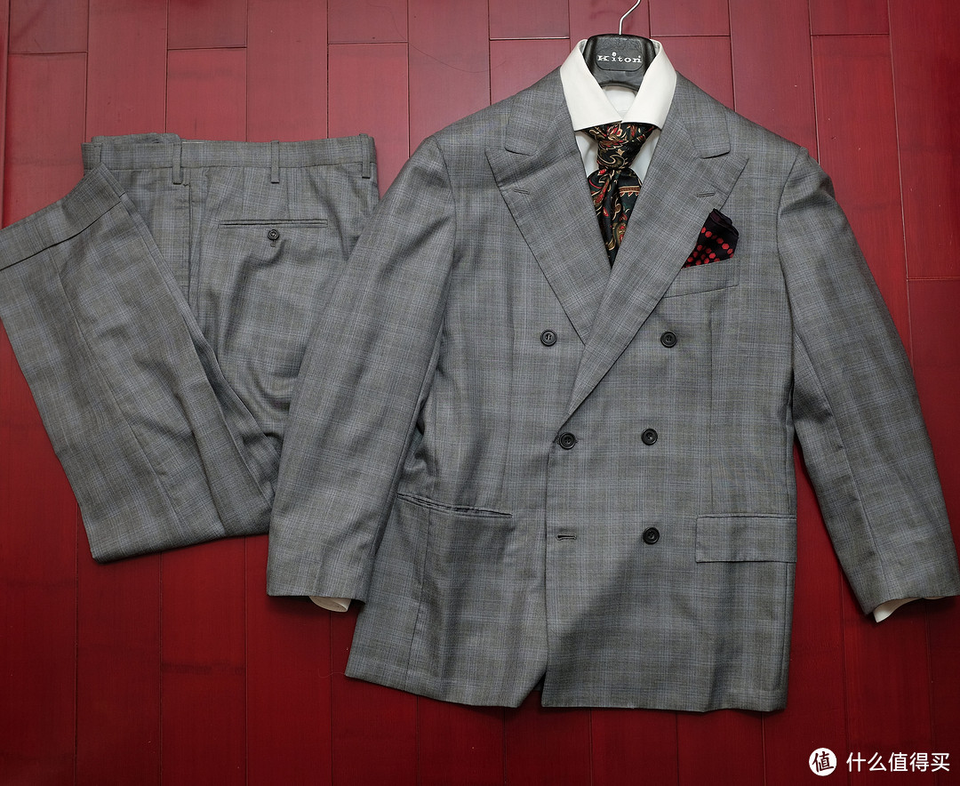 100套意大利西服横评对比 Kiton Brioni ISAIA看个够