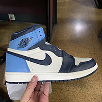 黑曜石 Air Jordan 1 “Obsidian”休闲运动鞋外观图片(鞋舌|鞋垫|后跟|透气孔|鞋帮)