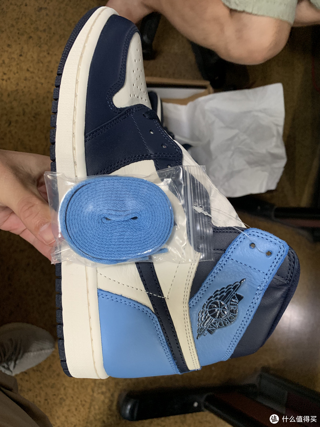 黑曜石 Air Jordan 1 “Obsidian”