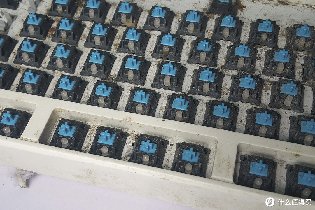 明基(BenQ)昆吾剑KX950 樱桃青轴 机械键盘 修复
