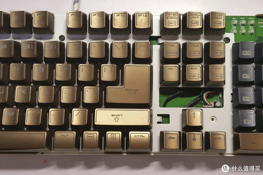 明基(BenQ)昆吾剑KX950 樱桃青轴 机械键盘 修复