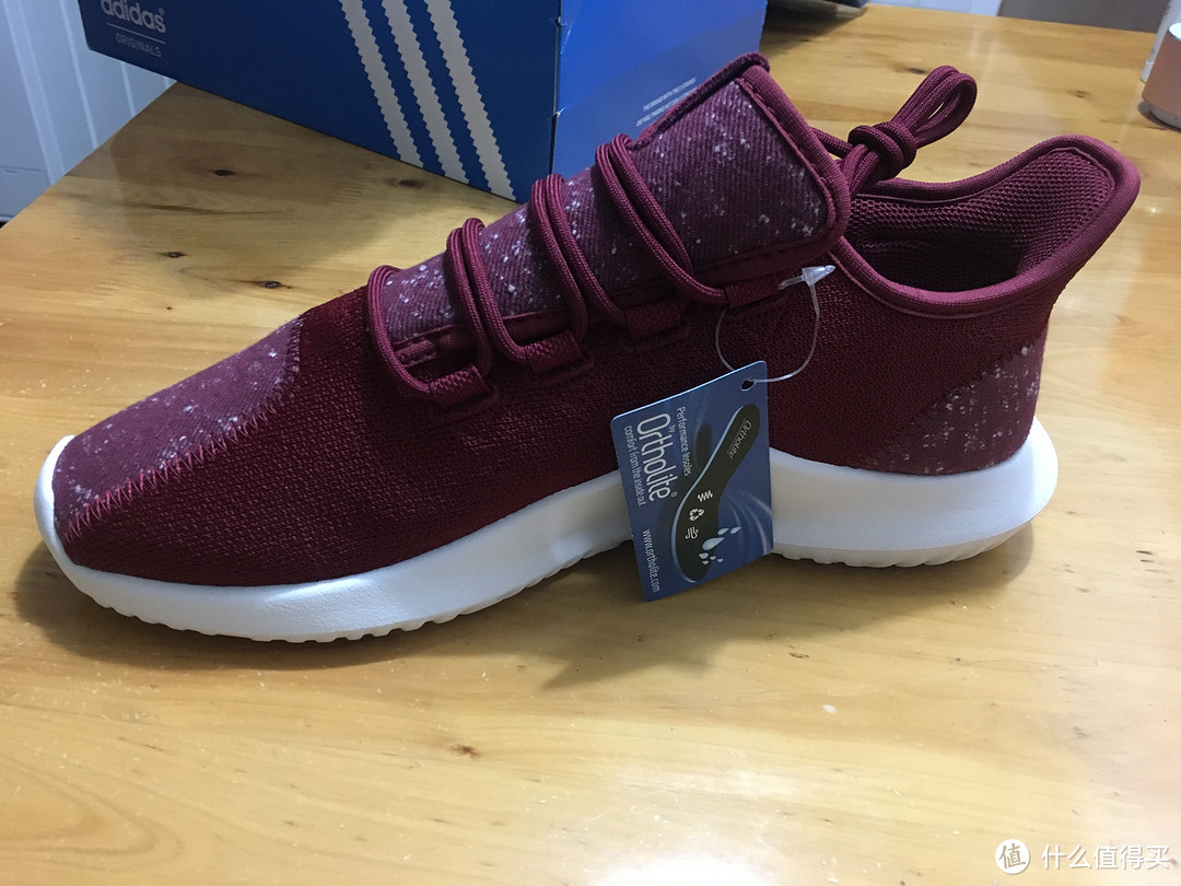 怕是没几个人敢穿她上街  枣红色adidas tubular shadow