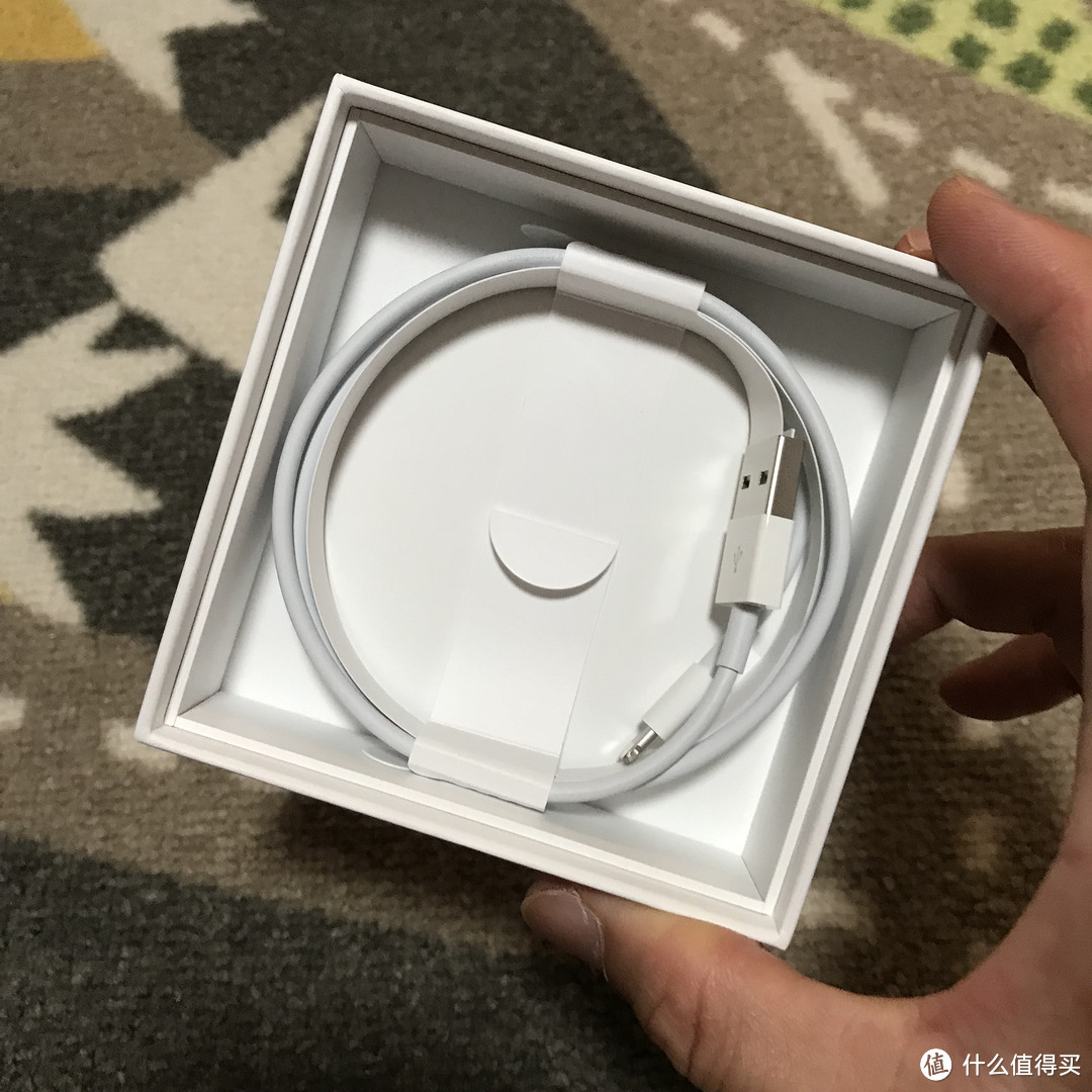 618成绩单中奖的AirPods 2代