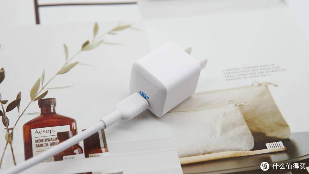 iPhone 快充小不点 ANKER 18W PD 套装体验